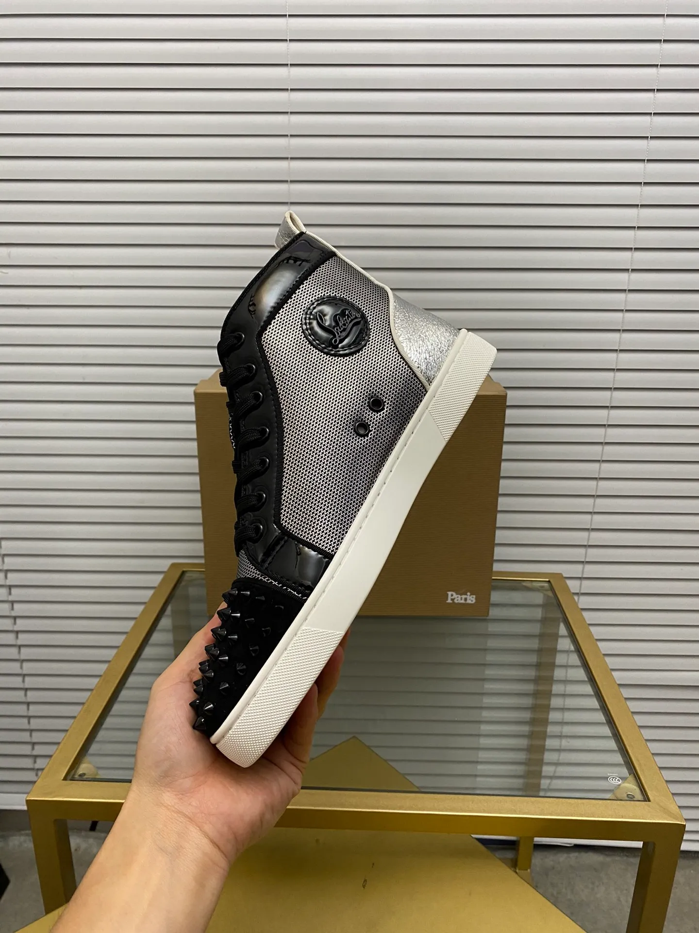 (Customized model) Ex-factory price is 540. christian louboutin (CL red sole shoes) counter series, casual sneakers for couples 📢 📢 📢 Exclusive hot style release 🎈🎈💪 Movable latex feet 👻 Finished outsole line [Proud] 😝Female 35-40# Male 38#-46, global supply😝 [Top version]: Original imported genuine leather upper, top original leather lining, original molded TPU outsole, original 1:1 detail processing, original shoe last,